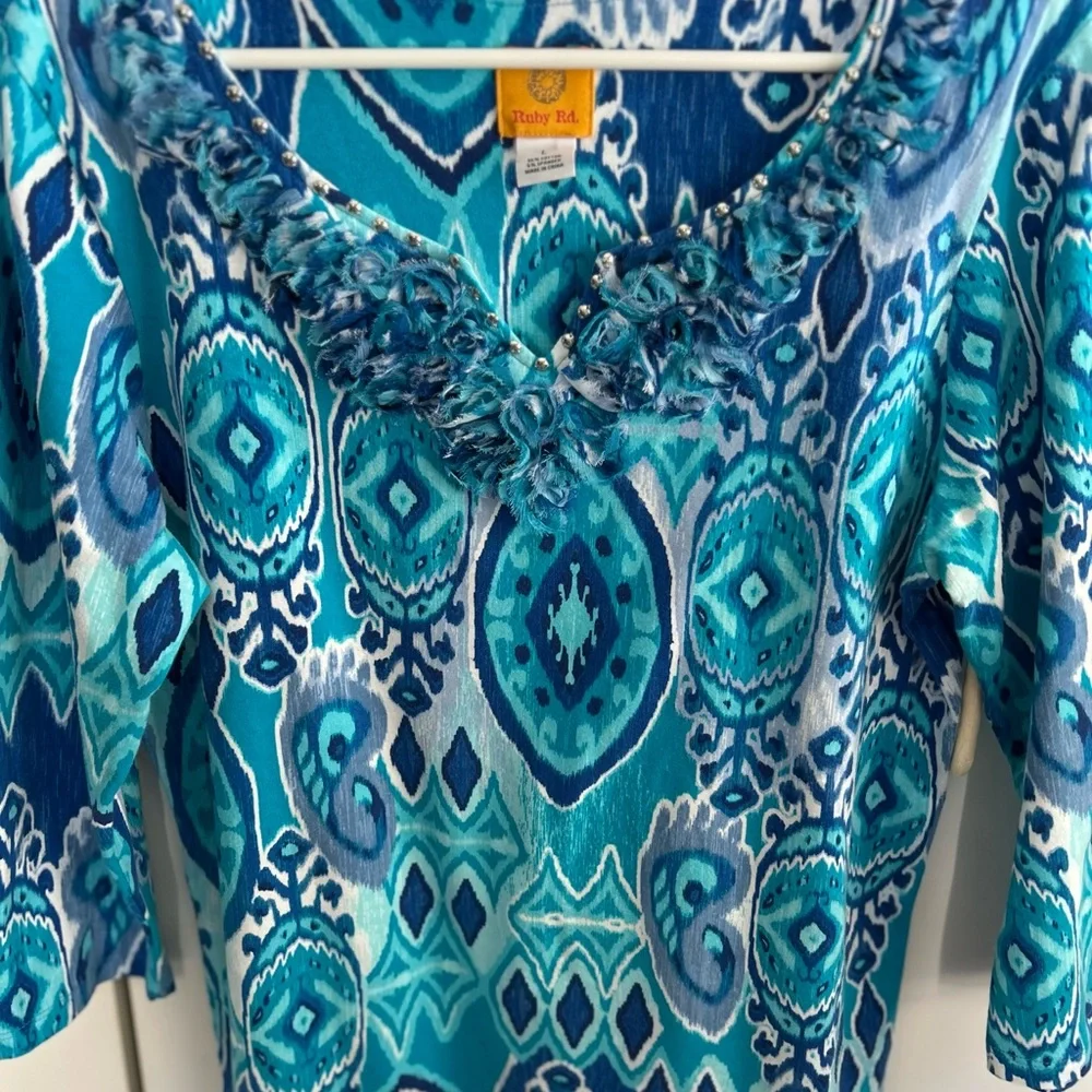 Ruby Rd L 3/4 sleeve top - Picture 2 of 8